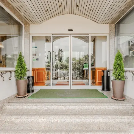 Hotiday Collection - 3* Stresa