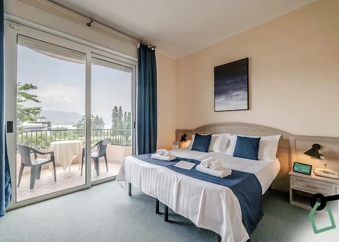 Hotiday Collection - Hotel 3*