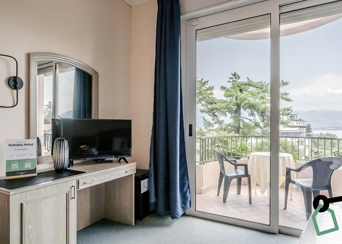 Hotiday Collection - Hotel 3*