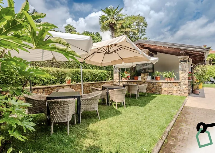 Hotel Hotiday Collection -