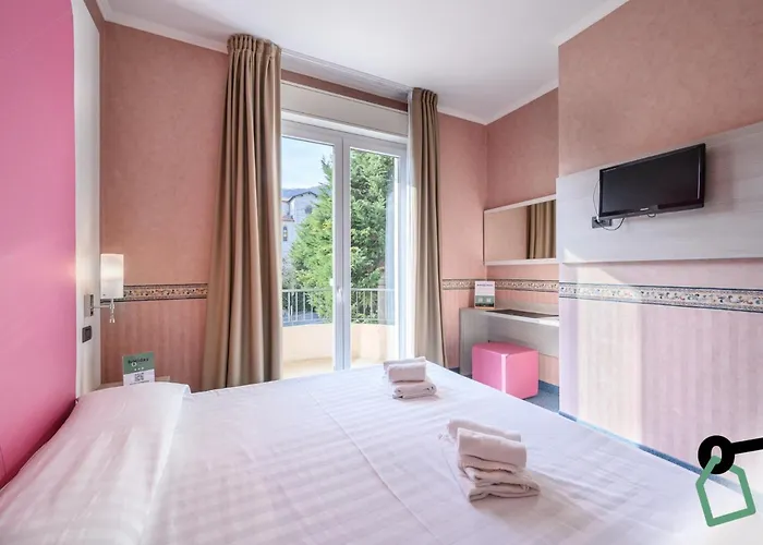 Hotiday Collection - 3* Stresa