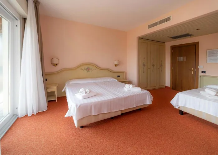 ホテル Hotiday Collection - 3*